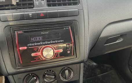 Volkswagen Polo VI (EU Market), 2015 год, 720 000 рублей, 14 фотография