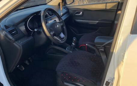 KIA Rio III рестайлинг, 2014 год, 855 000 рублей, 6 фотография