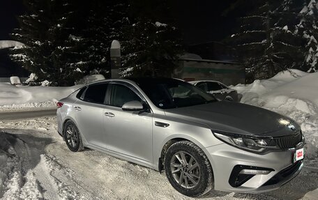 KIA K5 II, 2018 год, 1 700 000 рублей, 3 фотография