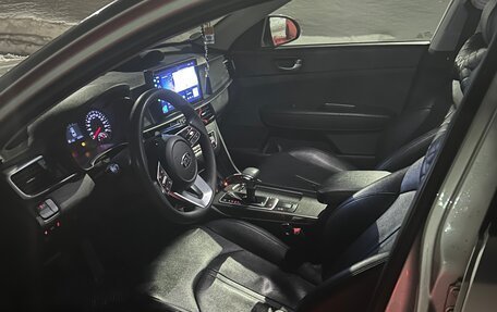 KIA K5 II, 2018 год, 1 700 000 рублей, 10 фотография