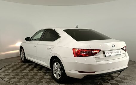 Skoda Superb III рестайлинг, 2016 год, 1 490 000 рублей, 5 фотография