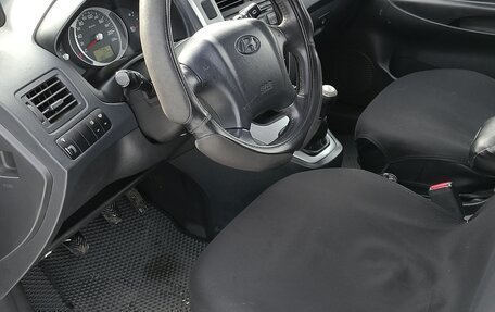 Hyundai Tucson III, 2008 год, 750 000 рублей, 1 фотография