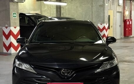 Toyota Camry, 2019 год, 3 050 000 рублей, 2 фотография