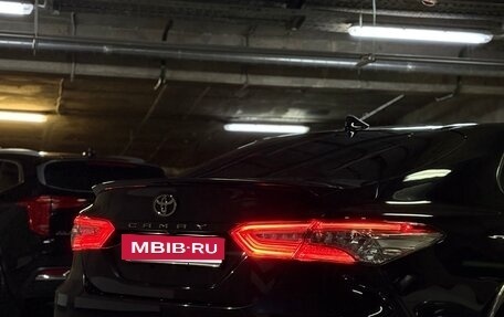 Toyota Camry, 2019 год, 3 050 000 рублей, 8 фотография