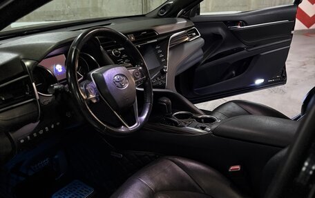 Toyota Camry, 2019 год, 3 050 000 рублей, 12 фотография