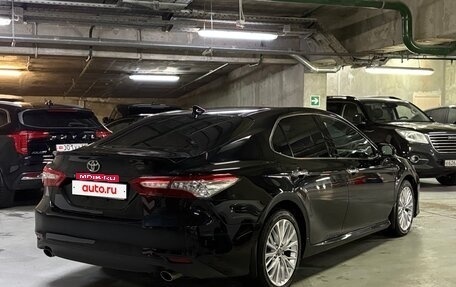 Toyota Camry, 2019 год, 3 050 000 рублей, 7 фотография