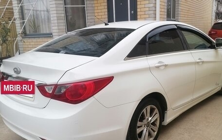 Hyundai Sonata VI, 2011 год, 1 050 000 рублей, 3 фотография