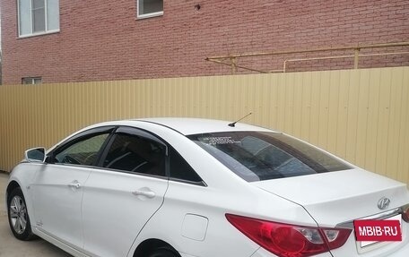 Hyundai Sonata VI, 2011 год, 1 050 000 рублей, 14 фотография