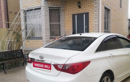 Hyundai Sonata VI, 2011 год, 1 050 000 рублей, 6 фотография