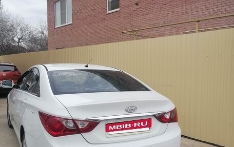 Hyundai Sonata VI, 2011 год, 1 050 000 рублей, 4 фотография