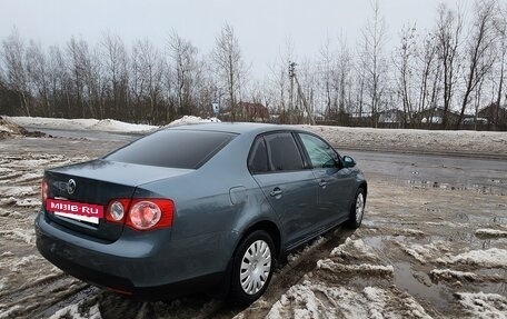 Volkswagen Jetta VI, 2008 год, 650 000 рублей, 3 фотография