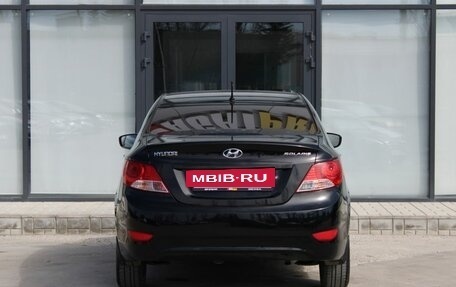 Hyundai Solaris II рестайлинг, 2013 год, 940 000 рублей, 8 фотография