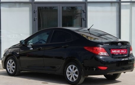 Hyundai Solaris II рестайлинг, 2013 год, 940 000 рублей, 9 фотография