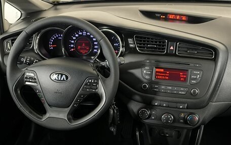 KIA cee'd III, 2014 год, 1 090 000 рублей, 14 фотография