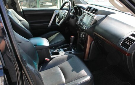 Toyota Land Cruiser Prado 150 рестайлинг 2, 2016 год, 4 030 000 рублей, 16 фотография