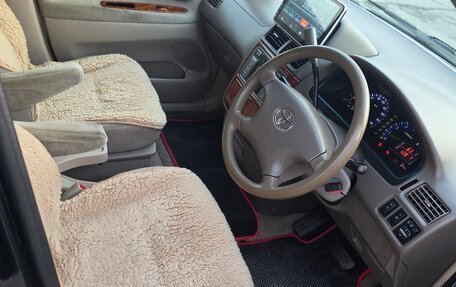 Toyota Gaia, 2003 год, 650 000 рублей, 10 фотография