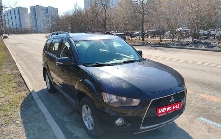 Mitsubishi Outlander III рестайлинг 3, 2011 год, 1 037 000 рублей, 1 фотография