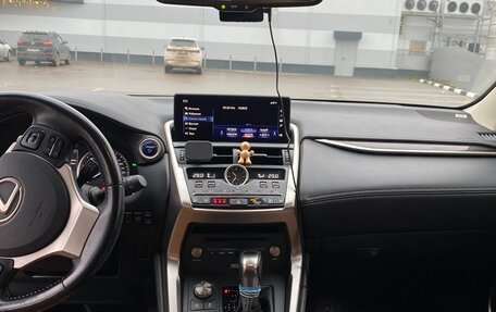 Lexus NX I, 2018 год, 1 450 000 рублей, 16 фотография