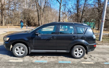 Mitsubishi Outlander III рестайлинг 3, 2011 год, 1 037 000 рублей, 3 фотография