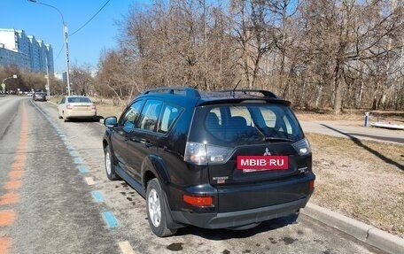 Mitsubishi Outlander III рестайлинг 3, 2011 год, 1 037 000 рублей, 4 фотография