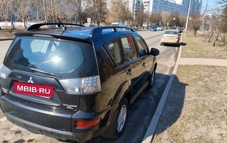 Mitsubishi Outlander III рестайлинг 3, 2011 год, 1 037 000 рублей, 6 фотография