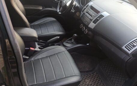 Mitsubishi Outlander III рестайлинг 3, 2011 год, 1 037 000 рублей, 8 фотография