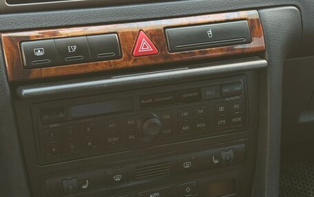 Audi A6, 2000 год, 900 000 рублей, 23 фотография