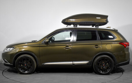 Mitsubishi Outlander III рестайлинг 3, 2017 год, 1 980 000 рублей, 8 фотография