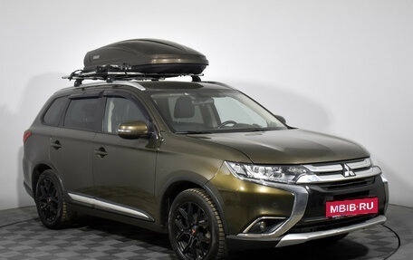 Mitsubishi Outlander III рестайлинг 3, 2017 год, 1 980 000 рублей, 3 фотография