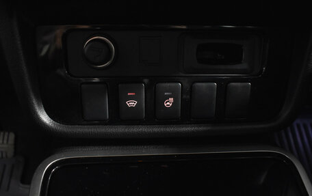 Mitsubishi Outlander III рестайлинг 3, 2017 год, 1 980 000 рублей, 20 фотография