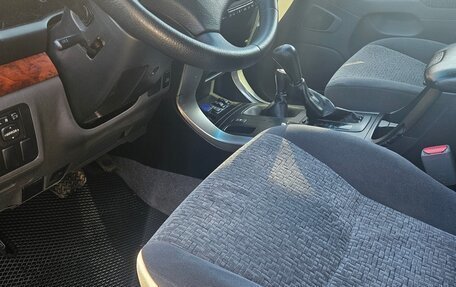 Toyota Land Cruiser Prado 120 рестайлинг, 2007 год, 2 000 000 рублей, 8 фотография