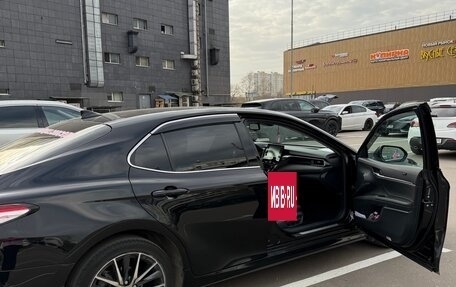 Toyota Camry, 2021 год, 3 400 000 рублей, 4 фотография