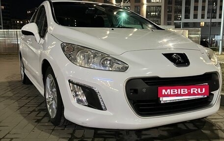 Peugeot 308 II, 2011 год, 690 000 рублей, 4 фотография