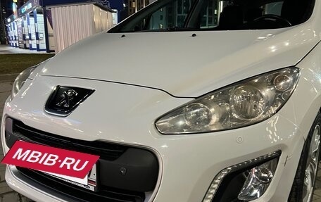 Peugeot 308 II, 2011 год, 690 000 рублей, 3 фотография