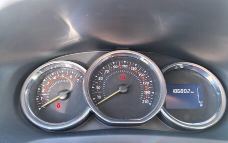 Renault Sandero II рестайлинг, 2014 год, 1 070 000 рублей, 18 фотография