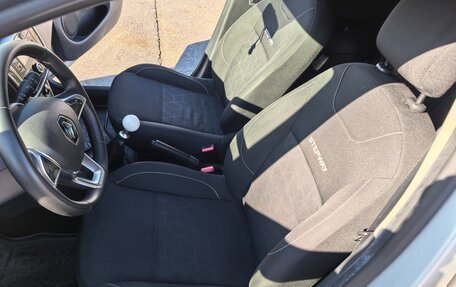 Renault Sandero II рестайлинг, 2014 год, 1 070 000 рублей, 24 фотография