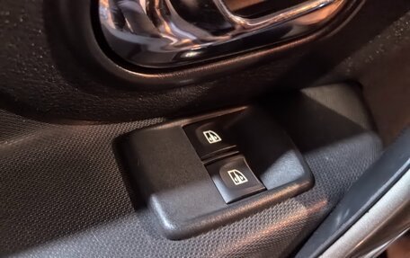 Renault Sandero II рестайлинг, 2014 год, 1 070 000 рублей, 30 фотография