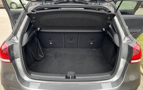 Mercedes-Benz A-Класс, 2019 год, 2 850 000 рублей, 10 фотография