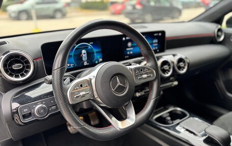 Mercedes-Benz A-Класс, 2019 год, 2 850 000 рублей, 7 фотография