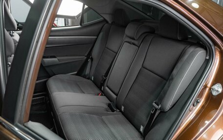 Toyota Corolla, 2018 год, 1 899 000 рублей, 9 фотография