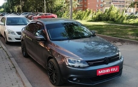 Volkswagen Jetta VI, 2014 год, 1 300 000 рублей, 4 фотография
