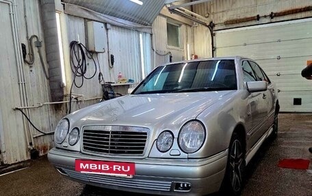 Mercedes-Benz E-Класс, 1997 год, 500 000 рублей, 6 фотография