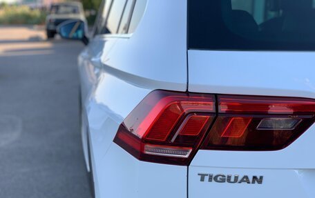 Volkswagen Tiguan II, 2018 год, 2 200 000 рублей, 5 фотография