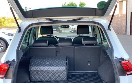 Volkswagen Tiguan II, 2018 год, 2 200 000 рублей, 15 фотография