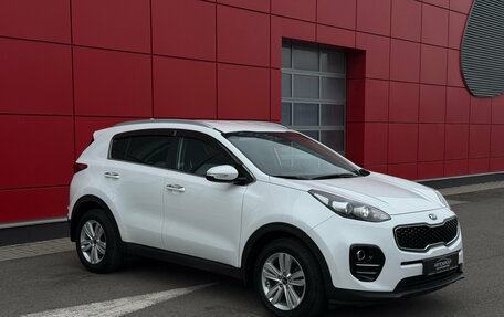 KIA Sportage IV рестайлинг, 2017 год, 2 010 000 рублей, 3 фотография