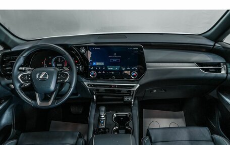 Lexus RX IV рестайлинг, 2024 год, 12 300 000 рублей, 29 фотография