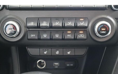 KIA Sportage IV рестайлинг, 2018 год, 2 385 200 рублей, 13 фотография