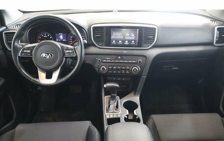 KIA Sportage IV рестайлинг, 2018 год, 2 385 200 рублей, 11 фотография