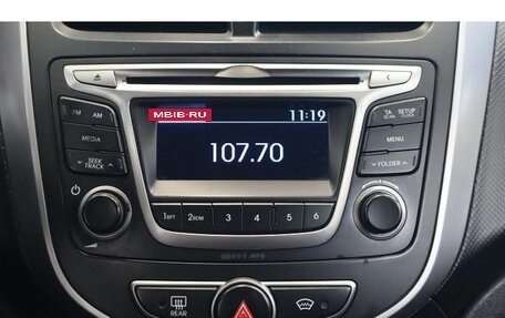 Hyundai Solaris II рестайлинг, 2015 год, 979 000 рублей, 12 фотография