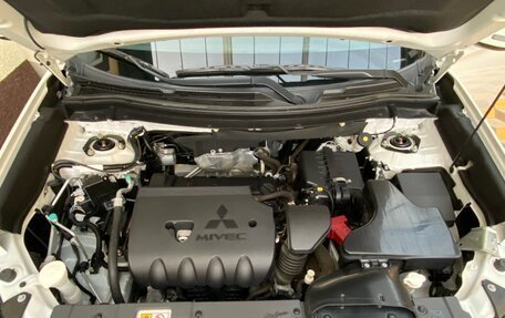 Mitsubishi Outlander III рестайлинг 3, 2022 год, 2 350 000 рублей, 2 фотография